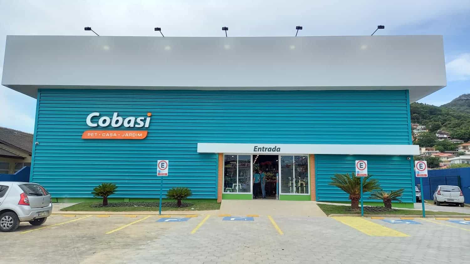 Cobasi inaugura primeira loja em Londrina - Mercado&Consumo