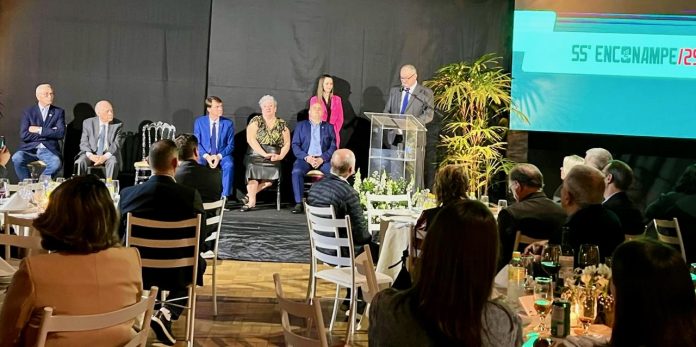 56º ENCONAMPE reúne empreendedores em Balneário Camboriú para debater gestão e inovação