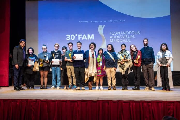 FAM 30 anos premia vencedores de 2026 no Teatro Álvaro de Carvalho