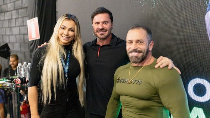Público assistindo a palestra em edição anterior do ENAF, encontro de fitness e saúde
