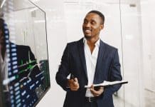 XP abre vagas em Florianópolis para transição de carreira no mercado financeiro XP abre vagas em Florianópolis para transição de carreira no mercado financeiro